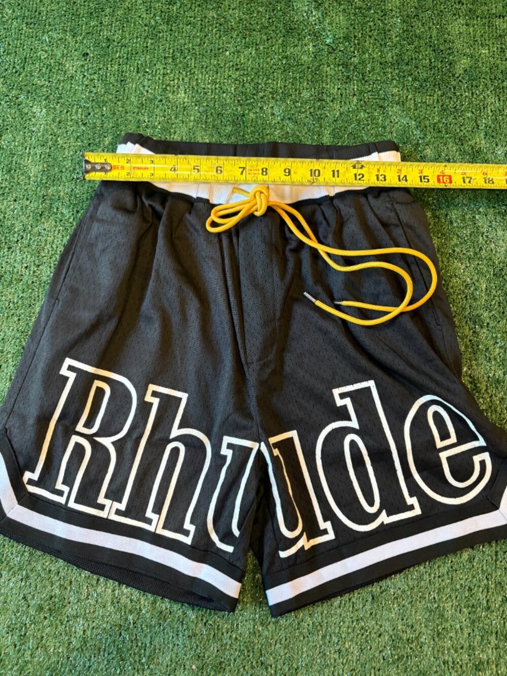Rhude Black Logo Mesh Shorts - Picture 5 of 5